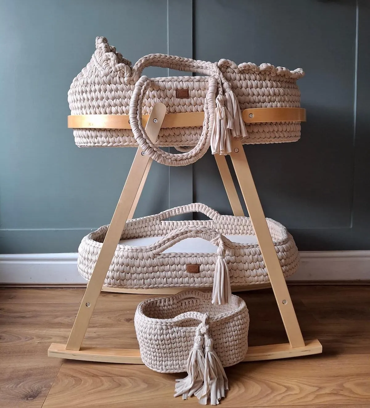 Crochet Moses Basket with Stand, Hooded, Beige